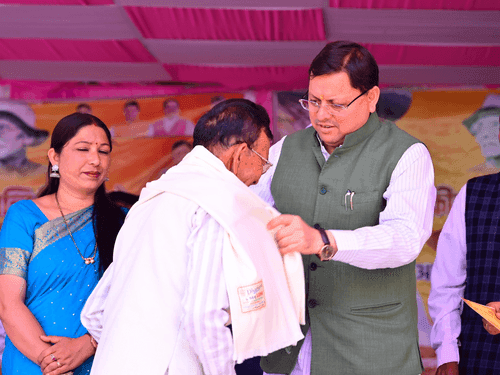 Image for CM Dhami participated in the State Revolution Day Fair