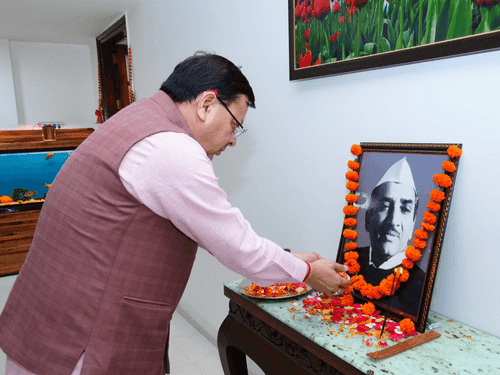 Image for CM Dhami paid tribute to late Hemvati Nandan Bahuguna ji on his birth anniversary