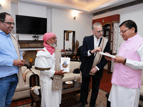 Image for Environmental Experts and Corporate Leaders meet CM Pushkar Singh Dhami