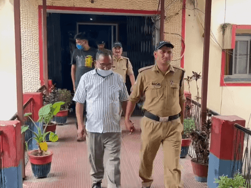 Image for Chamoli: Major scam uncovered in Gramin Savings Center, two arrested