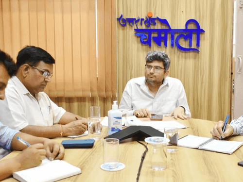 Image for नंदा देवी राजजात यात्रा की तैयारियों पर चमोली जिलाधिकारी ने की समीक्षा बैठक