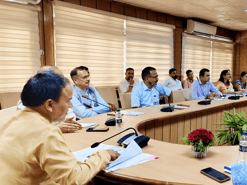 Image for Minister Dr. Dhan Singh Rawat held a review meeting of the Education Department