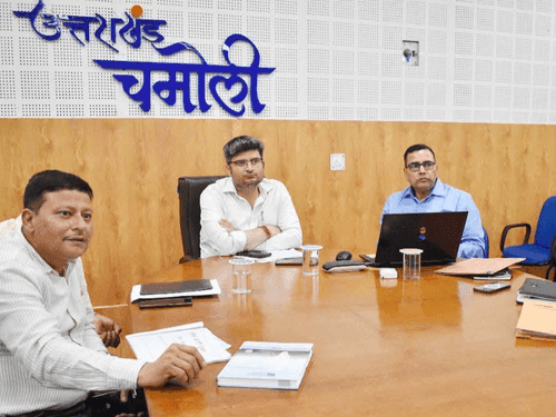 Image for Chamoli District Magistrate reviews Agriculture and Horticulture Department