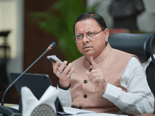 Image for CM Pushkar Singh Dhami reviews CM Helpline 1905 at Secretariat