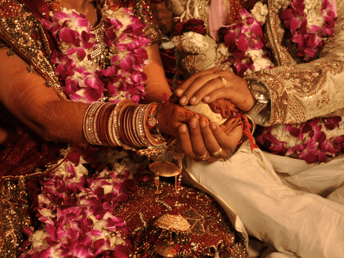 Image for रुद्रप्रयाग के अक्षय नेगी ने लंदन की दुल्हन से रचाई शादी