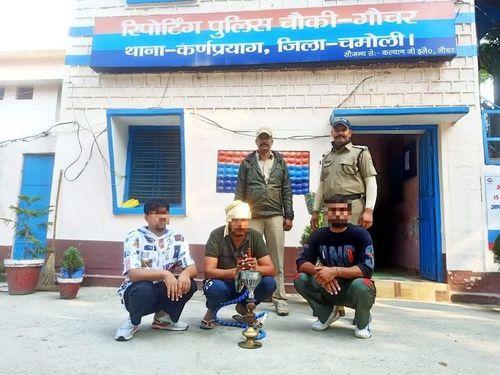 Image for हुडदंग करते 3 युवकों को पुलिस ने किया गिरफ्तार