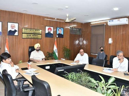 Image for मुख्य सचिव डॉ. एस. एस. संधु ने बीते दिन सचिवालय में उत्तराखण्ड में रोपवे प्रोजेक्ट्स की समीक्षा बैठक की