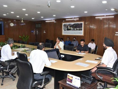 Image for मुख्य सचिव डॉ. एस. एस. संधु ने केदारनाथ पुनर्निर्माण कार्यों एवं बद्रीनाथ धाम मास्टर प्लान की समीक्षा की