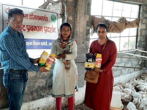 वितरित किए गए कुक्कुट पालन इकाई लाभार्थियों के फार्मों का किया गया निरीक्षण 