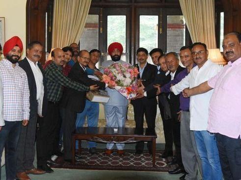 Image for राज्यपाल श्री गुरमीत सिंह ने नैनीताल के होटल एसोसिएशन, व्यापार मंडल और बोट हाउस क्लब के पदाधिकारियों के साथ बैठक की