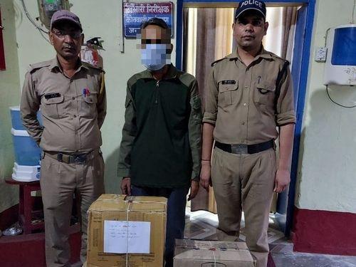 अवैध अंग्रेजी शराब के साथ चमोली पुलिस ने किया एक अभियुक्त को गिरफ्तार
