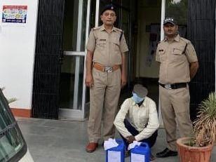 Image for बुग्गावाला पुलिस ने कच्ची शराब के साथ गिरफ्तार किया अभियुक्त