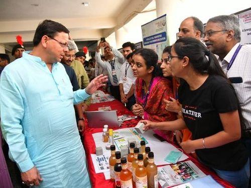 सीएम धामी ने उत्तराखण्ड राज्य विज्ञान एवं तकनीकी कांग्रेस का किया शुभारंभ 