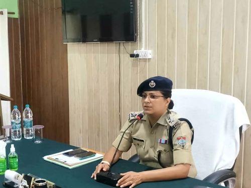 पुलिस अधीक्षक चमोली द्वारा मासिक अपराध समीक्षा बैठक का किया गया आयोजन