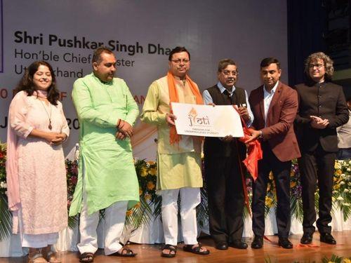 सीएम धामी ने ‘विजय छात्रवृत्ति’ योजना का किया शुभारम्भ 