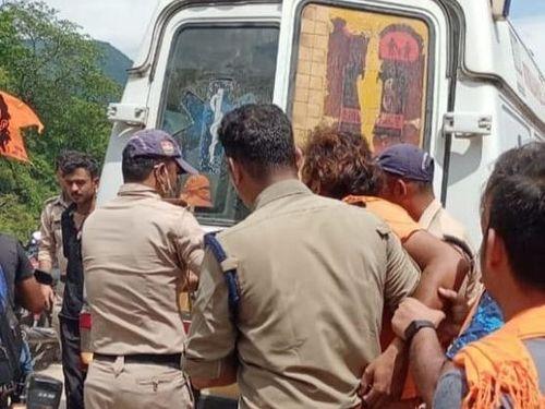 Image for श्रद्धालु को आया हार्ट अटैक, उत्तराखण्ड पुलिस ने तत्काल उपलब्ध करवाया उपचार