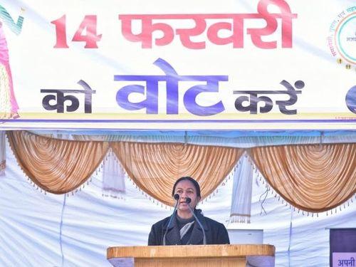 Image for सचिवालय में अधिकारियों एवं कर्मचारियों को मतदान करने के लिए दिलाई गई शपथ