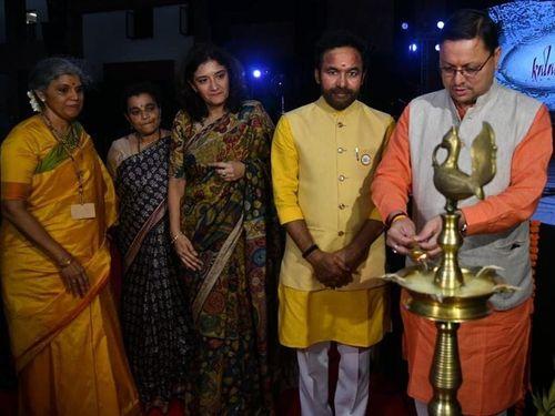 सीएम धामी ने अन्तराष्ट्रीय संगीत एवं नृत्य महोत्सव अमृतं गमय का शुभारम्भ किया