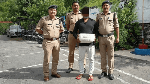 Image for अवैध चरस के साथ एक अभियुक्त गिरफ्तार