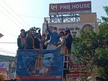 Image for पूर्व उपमुख्यमंत्री वोट मांगने पहुंचे देहरादून