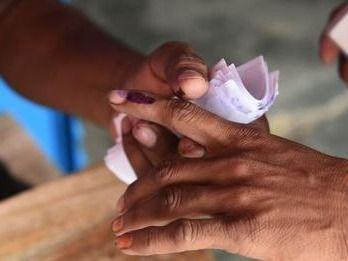 कई प्रत्याशियों ने चुनाव मैदान से लिये अपने कदम पीछे