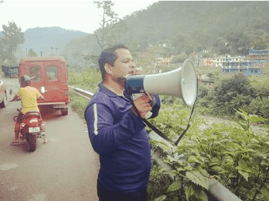 फायर स्टेशन बागेश्वर द्वारा जनता को नदी, नालों के समीप न जाने हेतु किया जागरूक