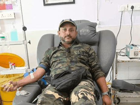 Image for समय रहते उत्तराखण्ड पुलिस के जवान द्वारा मरीज को किया गया रक्तदान