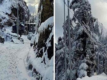 राज्य के जौनसार क्षेत्र में बर्फबारी से सड़क बंद
