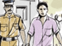 Image for अवैध कच्ची शराब के साथ अभियुक्त गिरफ्तार