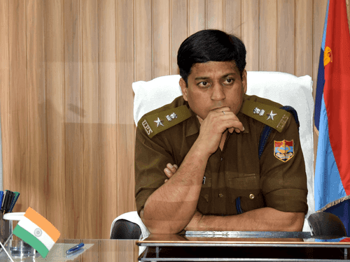 Image for श्री प्रमेन्द्र डोबाल नवनियुक्त पुलिस अधीक्षक ने संभाली जनपद चमोली की कमान