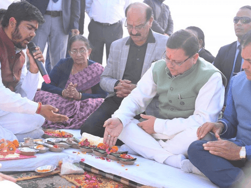सीएम धामी ने इन्दिरा मार्केट के निकट ₹257 करोड़ की योजनाओं का किया शिलान्यास