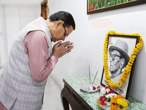सीएम धामी ने वीर चन्द्र सिंह ‘गढ़वाली’ जी की जयंती पर श्रद्धासुमन अर्पित किए
