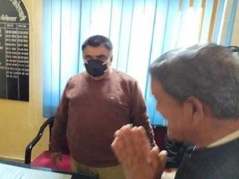 पूर्व मुख्यमंत्री हरीश रावत पहुंचे लालकुंआ कोतवाली