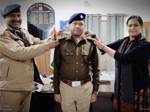 Madam SSP congratulated for promotion by putting third star