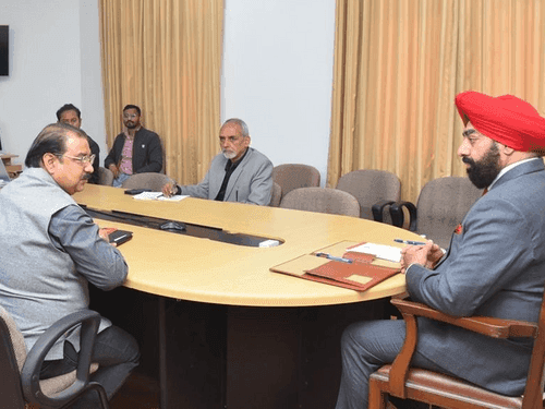 Image for ऋषिकेश-कर्णप्रयाग रेल लाइन के कार्यों का दिया गया प्रस्तुतिकरण