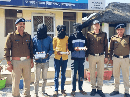 30 ग्राम अवैध स्मैक के साथ 03 अभियुक्त गिरफ्तार
