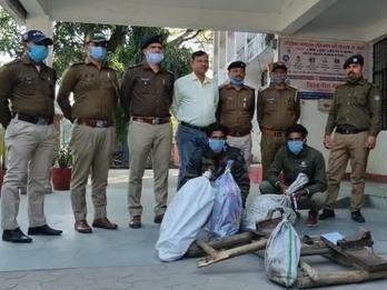 अवैध हथियार की फैक्ट्री चला रहे दो तस्कर गिरफ्तार