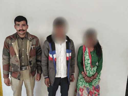 Image for अल्मोड़ा पुलिस ने खोये हुये बच्चे को किया उसके परिजन के सुपुर्द