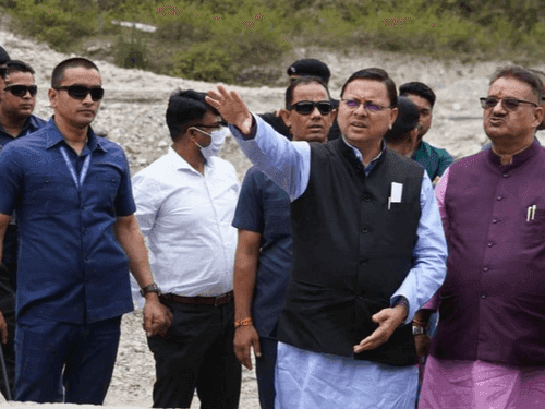 Image for सीएम धामी ने आपदा प्रभावित क्षेत्र में चल रहे राहत कार्यों का किया निरीक्षण