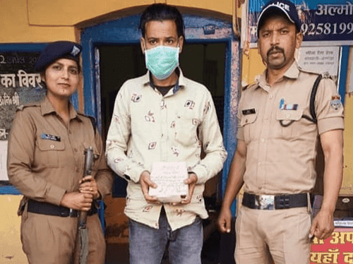 Image for अवैध अंग्रेजी शराब के साथ अभियुक्त गिरफ्तार