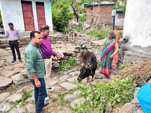 अपर निदेशक गढ़वाल मंडल डॉ अशोक कुमार ने जनपद रुद्रप्रयाग का किया भ्रमण