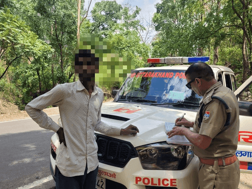 धार्मिक एवं पर्यटन स्थलों के आस-पास हुडदंग करने वालों पर की गई कार्यवाही