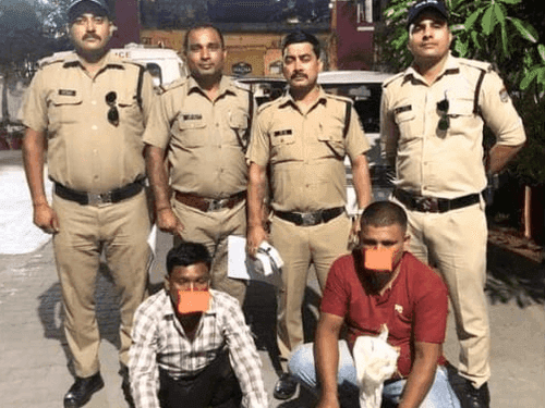 Image for अवैध नशे की तस्करी करते हुए 02 अभियुक्त गिरफ्तार