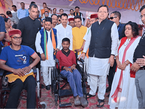 Image for सीएम धामी ने ‘मुख्य सेवक आपके द्वार’ कार्यक्रम में किया प्रतिभाग