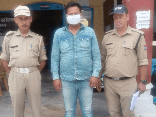लीसा तस्करी के मामले में 02 साल से फरार चल रहा अभियुक्त गिरफ्तार