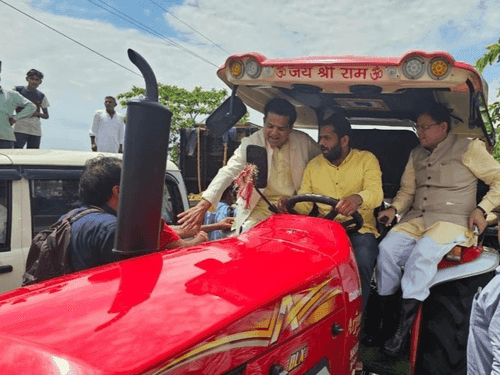 Image for सीएम धामी ने जलभराव से प्रभावित क्षेत्रों का किया निरीक्षण