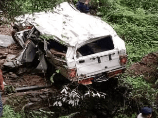 कर्णप्रयाग ग्वालदम मोटर मार्ग पर बोलेरो हुई दुर्घटनाग्रस्त