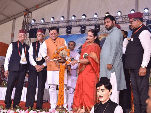 सीएम धामी ने उत्तराखण्ड महोत्सव का किया शुभारंभ