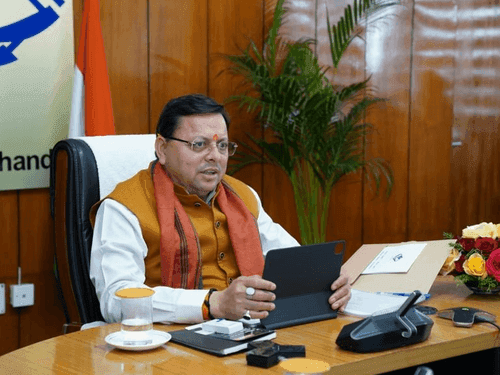 सीएम धामी ने सचिवालय में राज्य सड़क सुरक्षा परिषद की बैठक कर अधिकारियों को दिये निर्देश