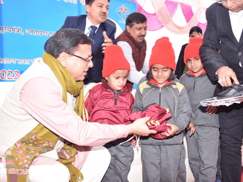 सीएम धामी ने नेताजी सुभाष चन्द्र बोस छात्रावास का किया लोकार्पण
